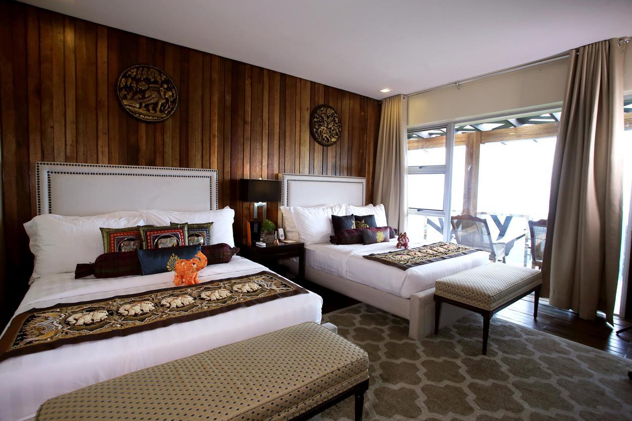 The Oriental Luxury Suites Alfonso Eksteriør billede